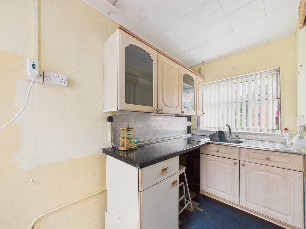 Property photo 2 of 17 5194465