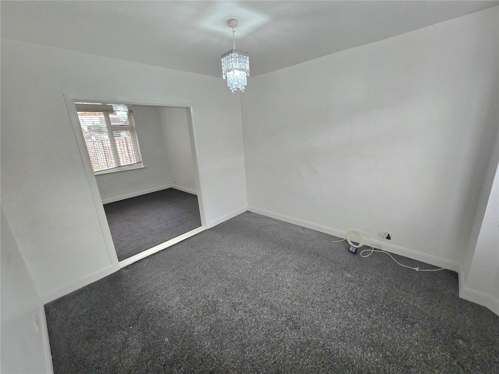 Property photo 3 of 11 Picture No. 16