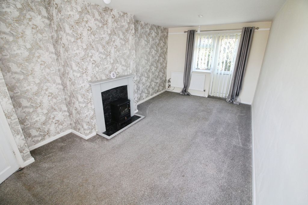 Property photo 3 of 19 Lounge,.Jpg