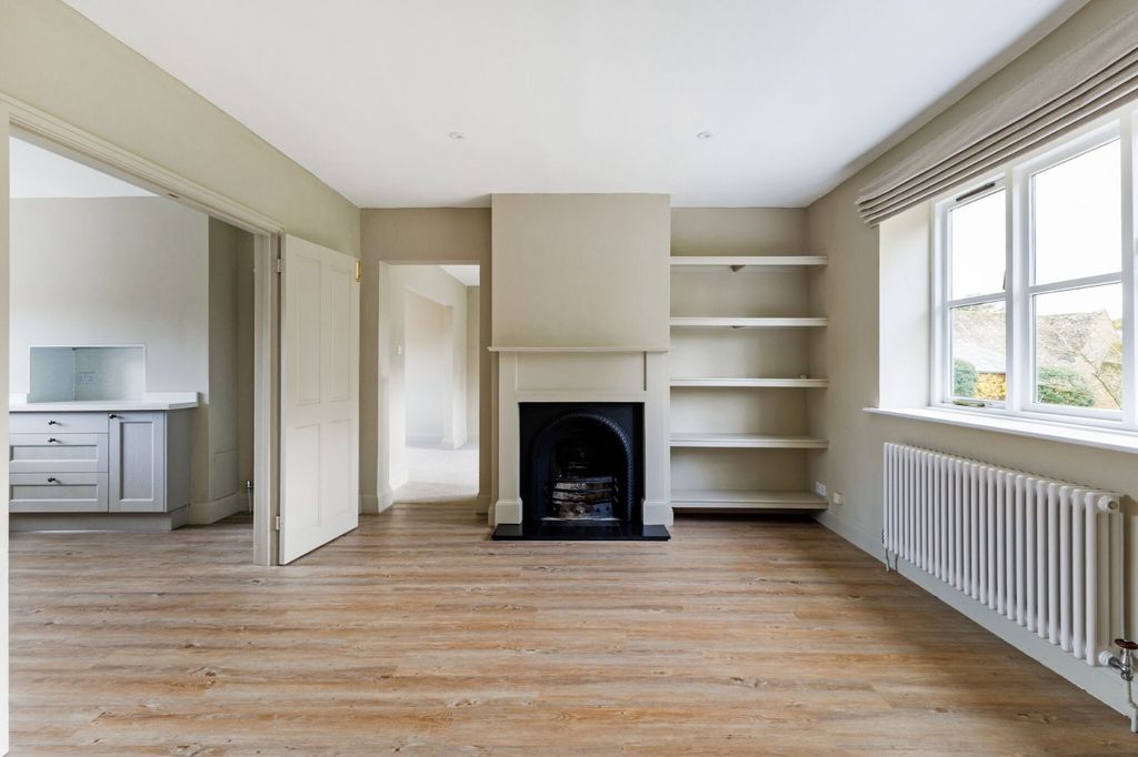 Property photo 3 of 14 3