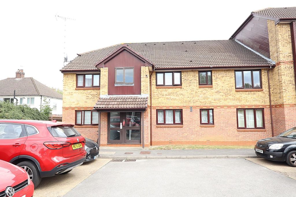 Property photo 1 of 8