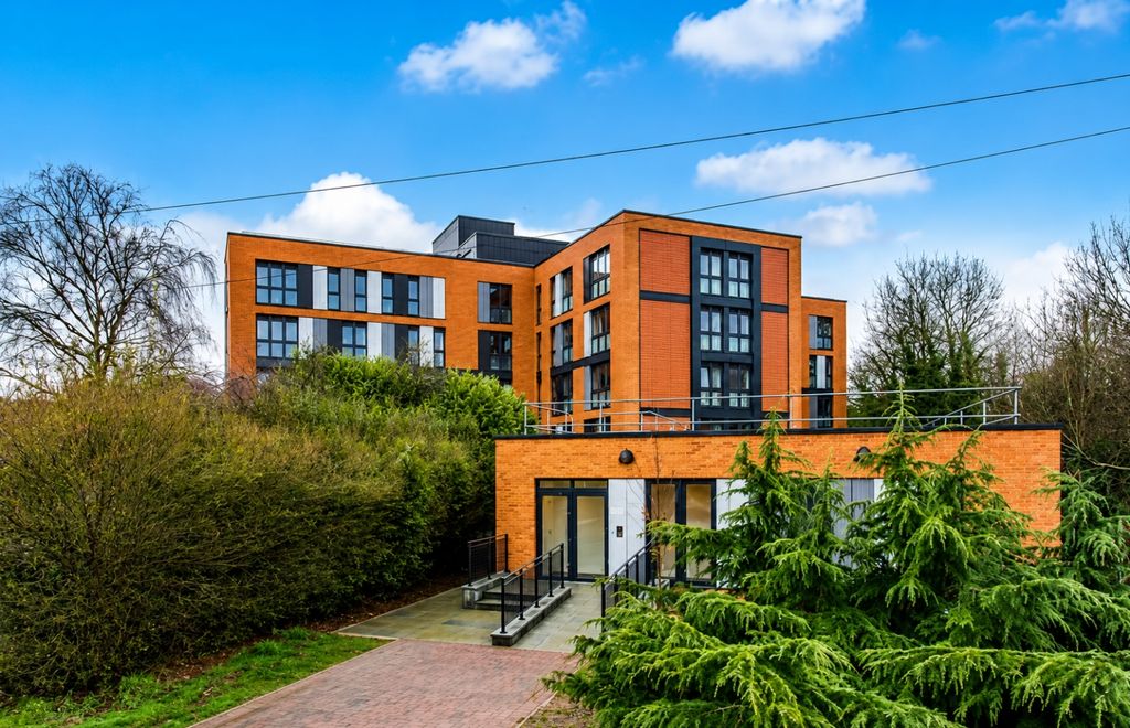 Property photo 1 of 10 Abbbdfcb-47B0-4223-A494-4F8431A2c7Ed