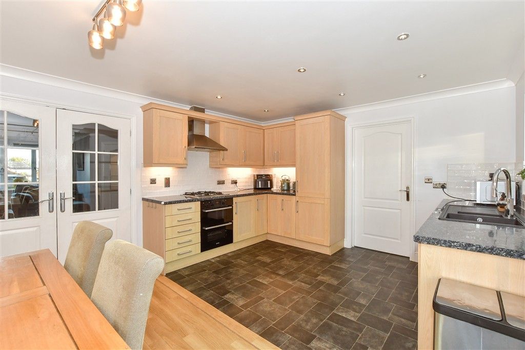 Property photo 3 of 12 Kitchen/Diner