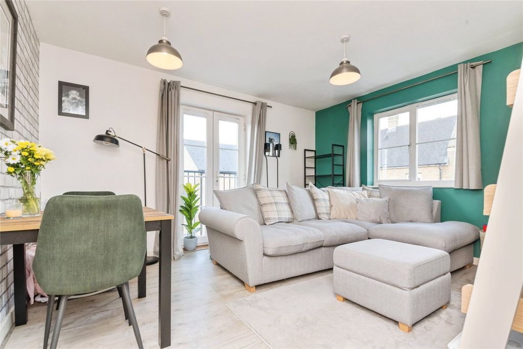 Property photo 2 of 31 Picture No. 09