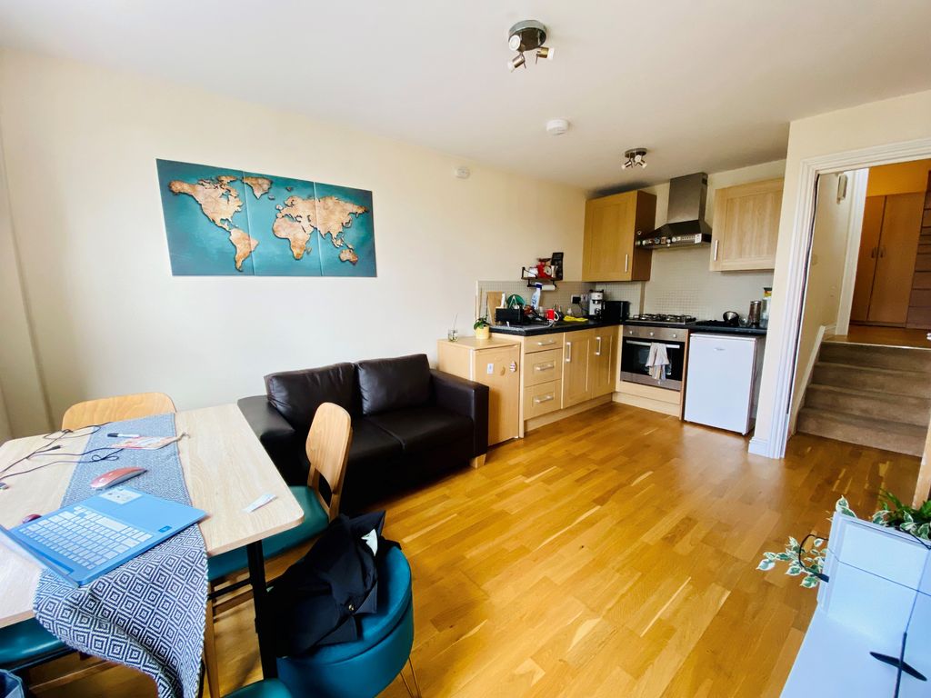 Property photo 2 of 4