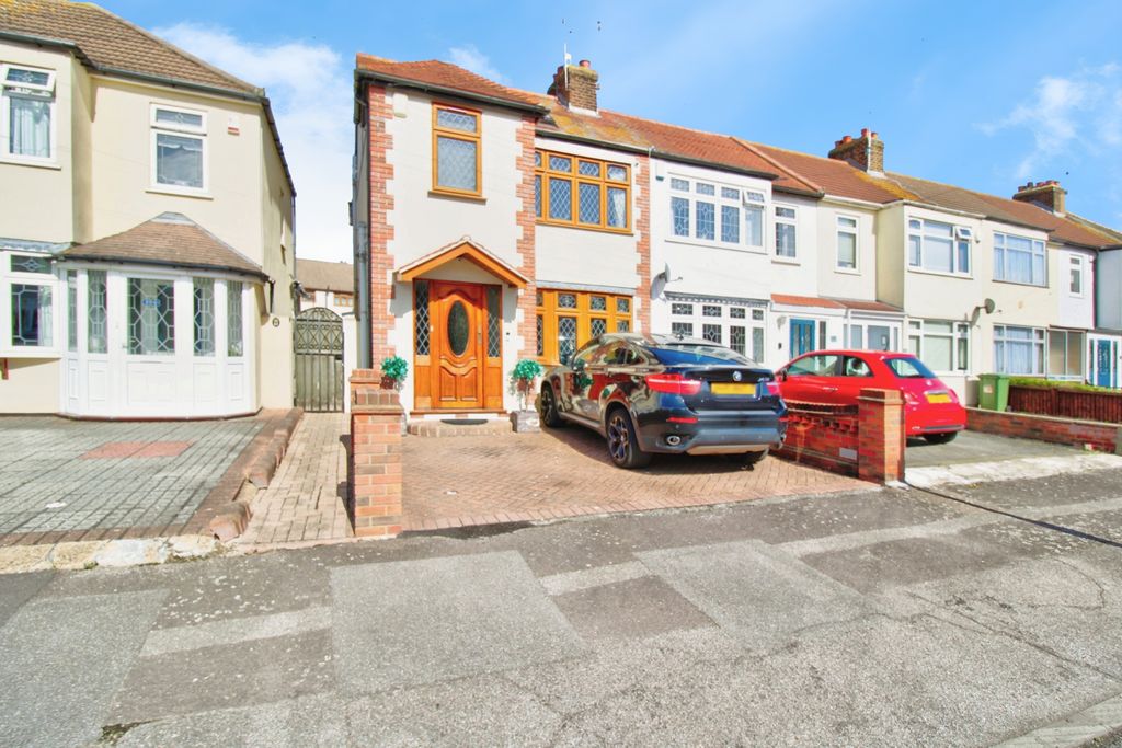 Property photo 1 of 29 7