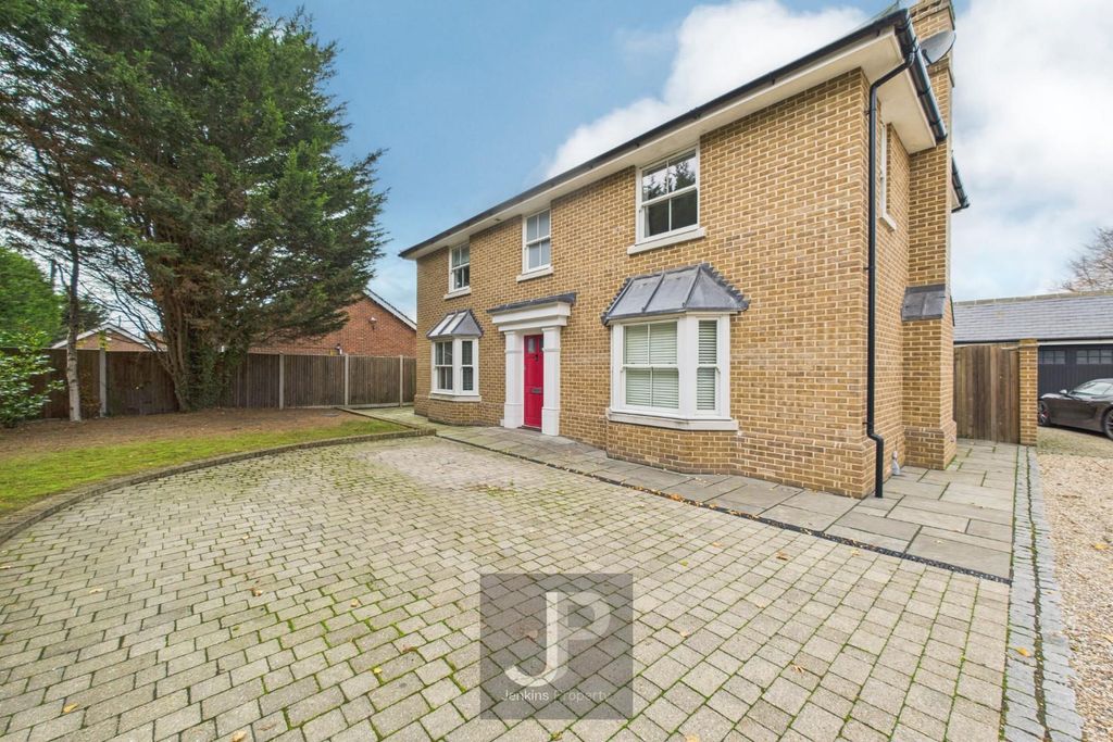 Property photo 2 of 38 Bde88B53-62A0-462C-B060-010Cab4D0399.Jpg