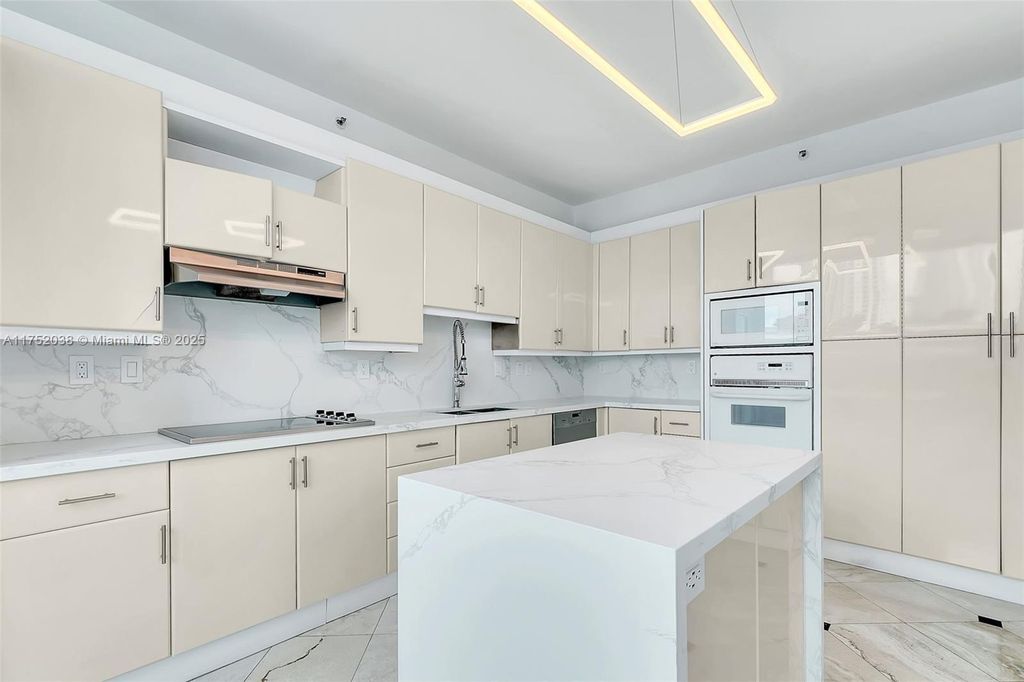 Property photo 3 of 6 <Alttext/>