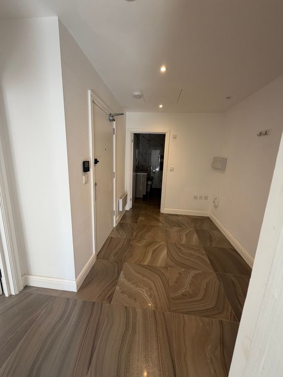 Property photo 2 of 8 Entrance Hallway