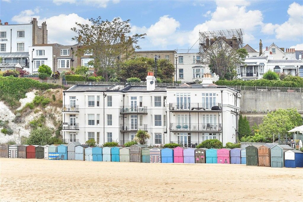 Property photo 1 of 10 External (Web)