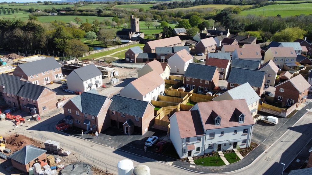 Property photo 1 of 17 3228280