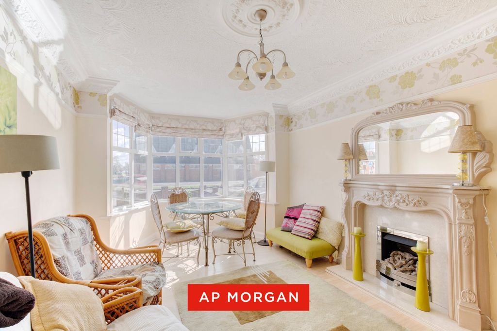 Property photo 2 of 19 Picture No. 02