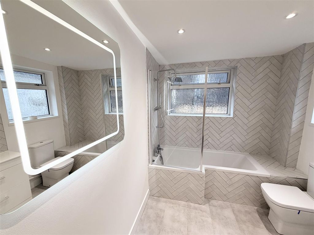 Property photo 2 of 21 Tempimaged3T5Pw.Jpg