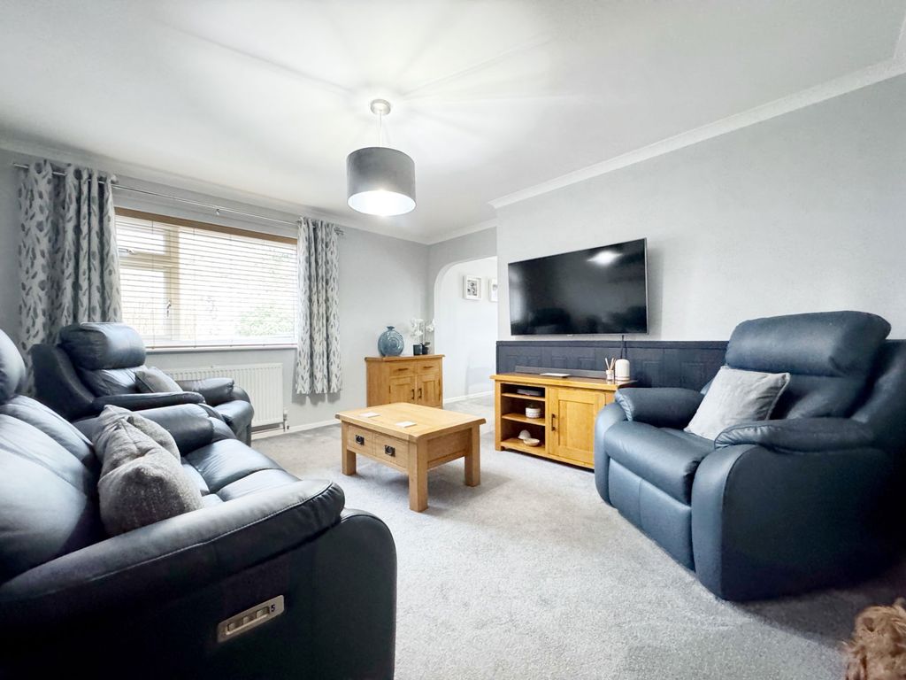 Property photo 3 of 22