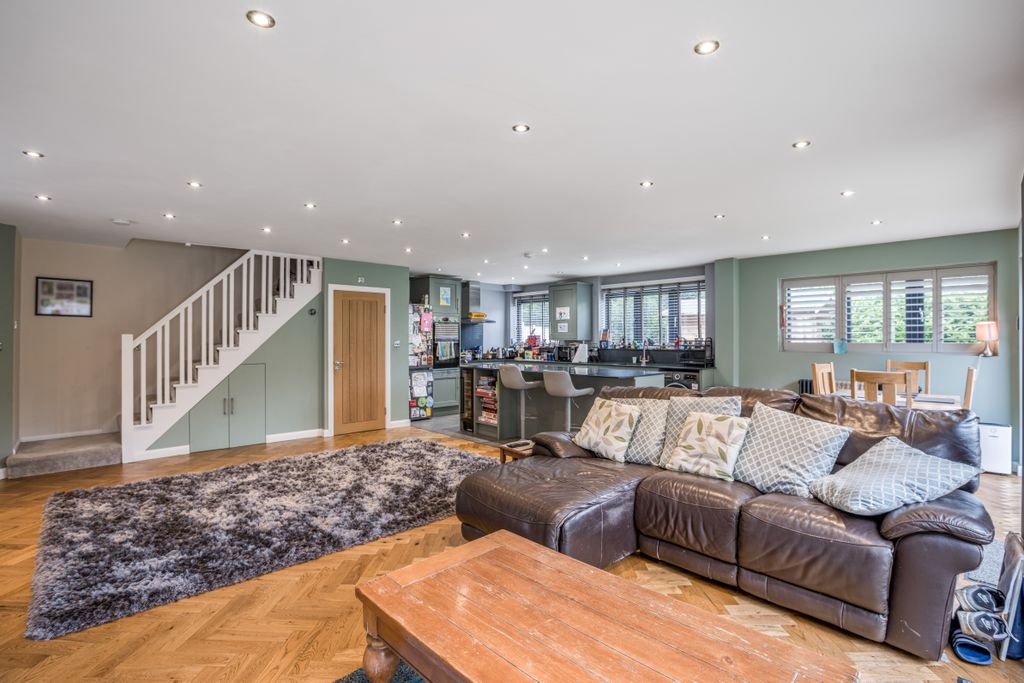 Property photo 3 of 14 Open Plan Living
