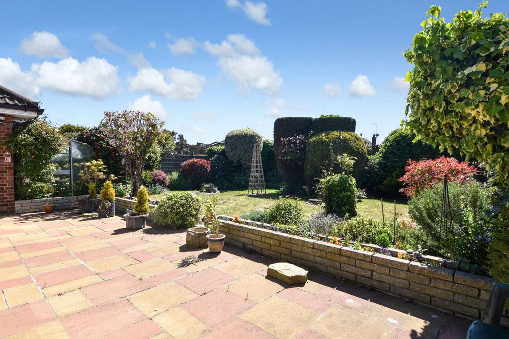 Property photo 3 of 32 Picture No. 03