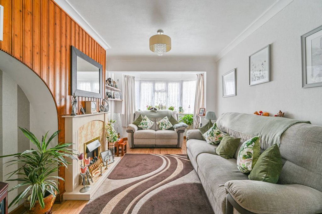 Property photo 2 of 15