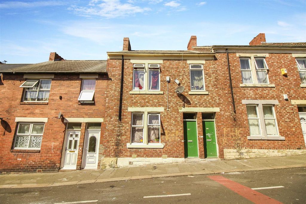 Property photo 1 of 1