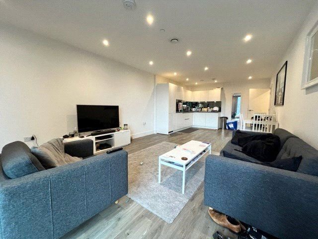 Property photo 1 of 8 Reception/Kitchen