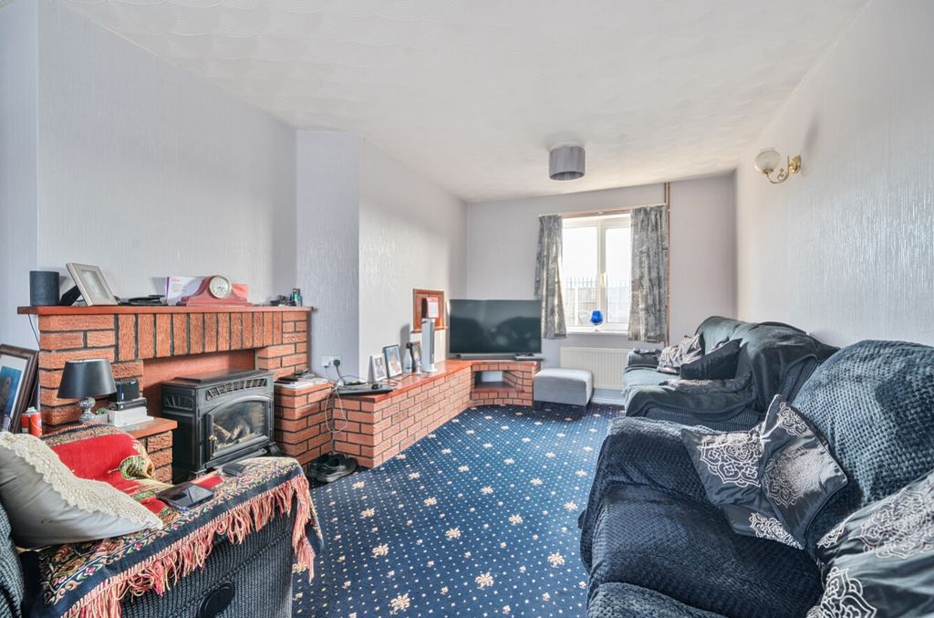 Property photo 2 of 22 1432651-1-69Bc9111561E4-Arw-1