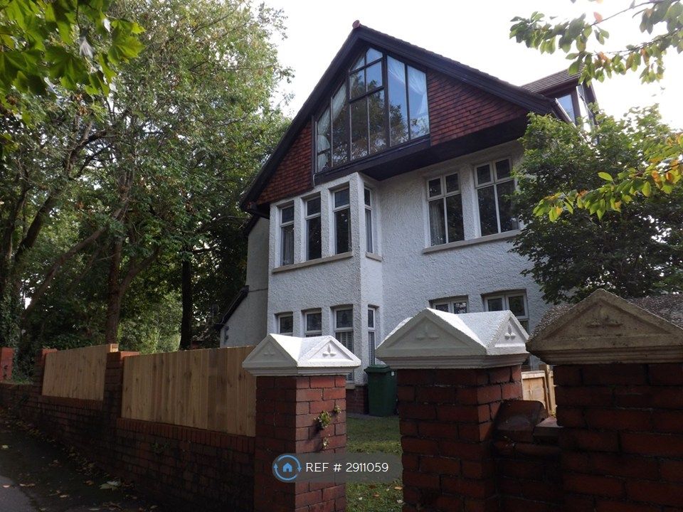 Property photo 3 of 32