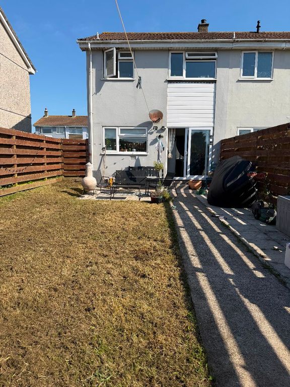 Property photo 2 of 11