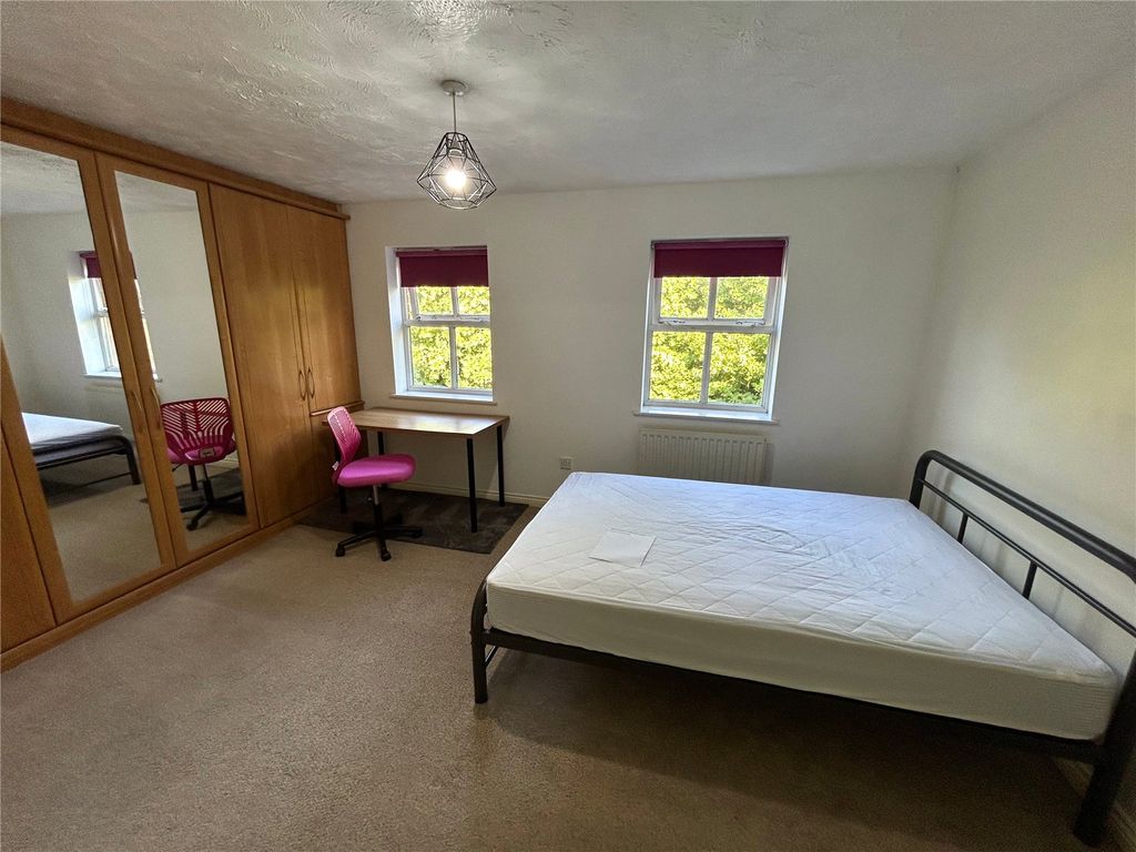 Property photo 3 of 18 Picture No. 03