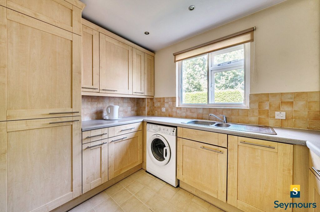 Property photo 2 of 15 Kitchen