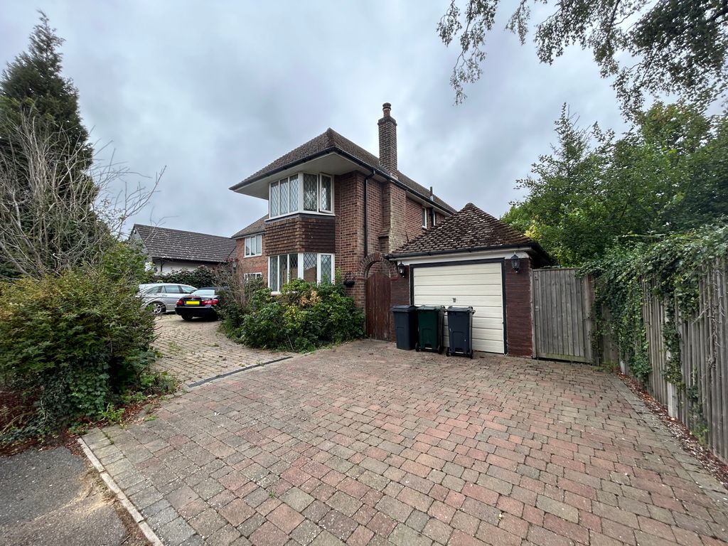 Property photo 2 of 22