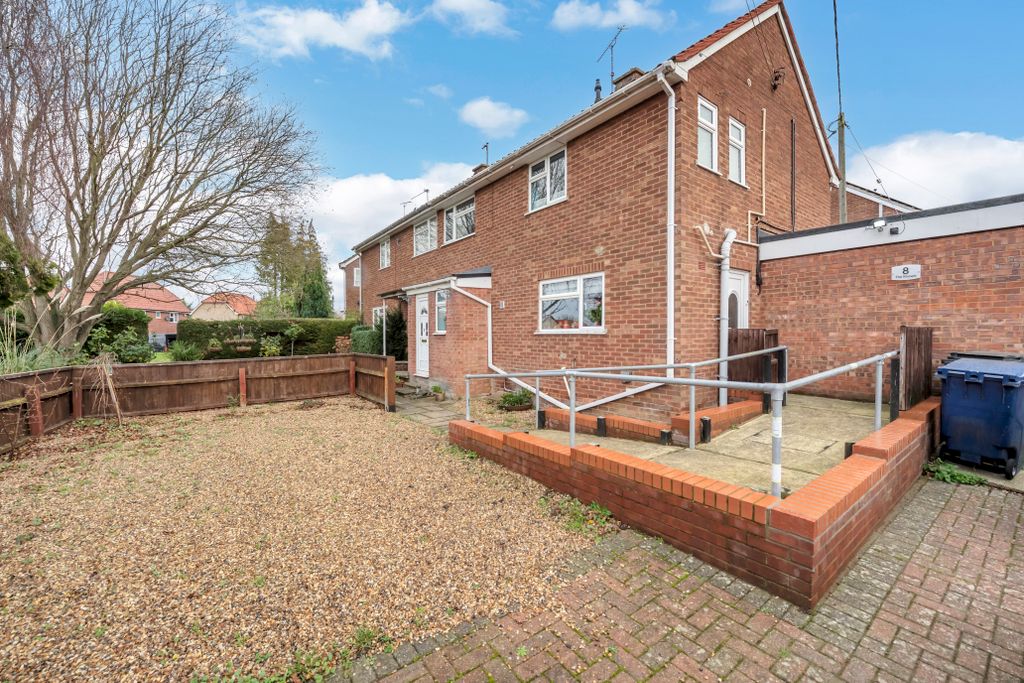 Property photo 2 of 15