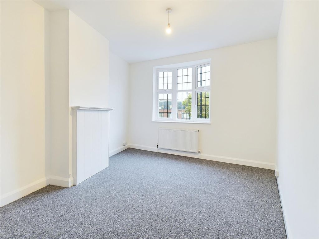 Property photo 3 of 7 Cam03510G0-Pr0193-Still001.Jpg