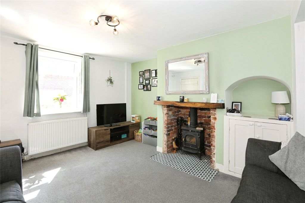 Property photo 3 of 12 Picture No. 11