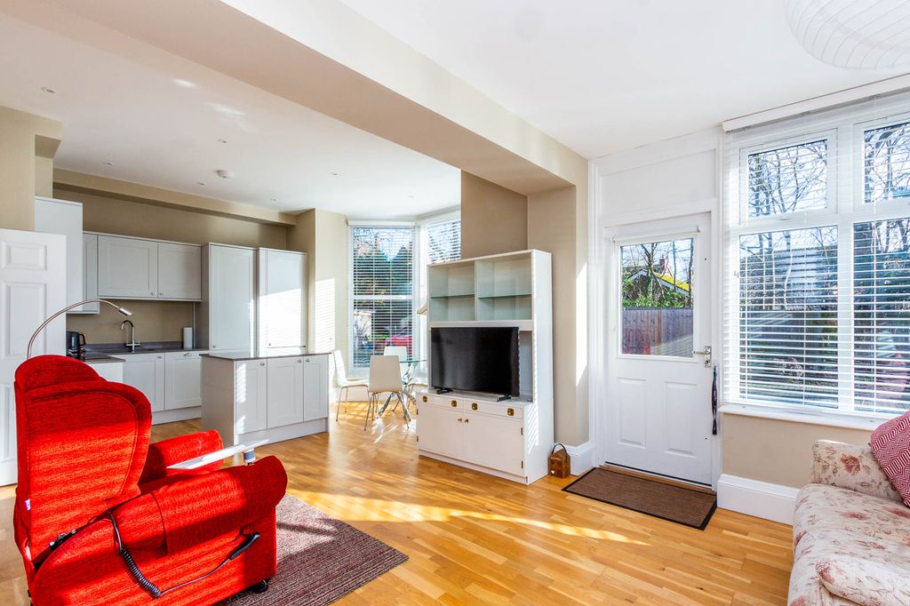 Property photo 2 of 18 Lounge/Dining/Kitchen