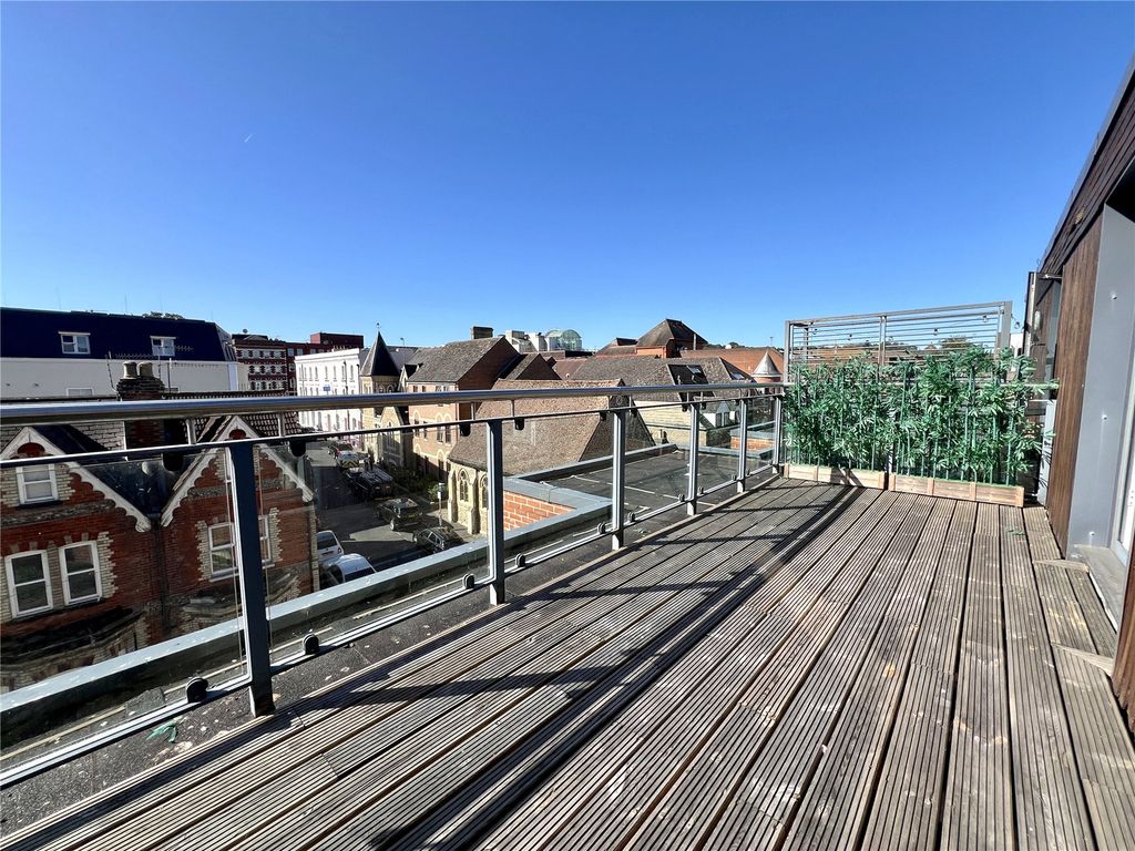 Property photo 1 of 14 Balcony