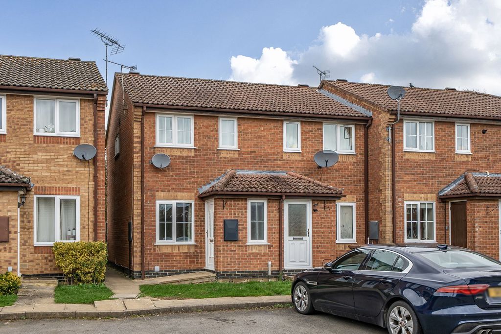 Property photo 2 of 16