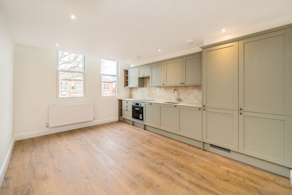 Property photo 1 of 4