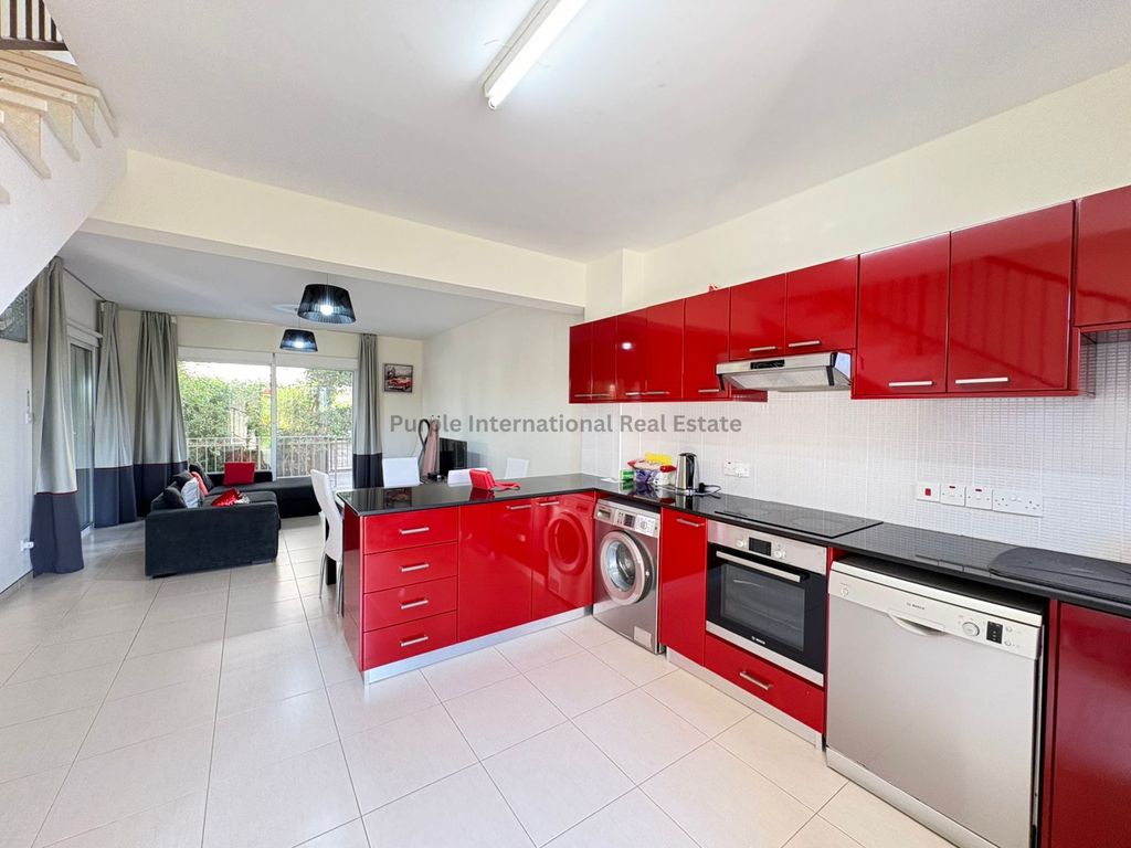 Property photo 3 of 36