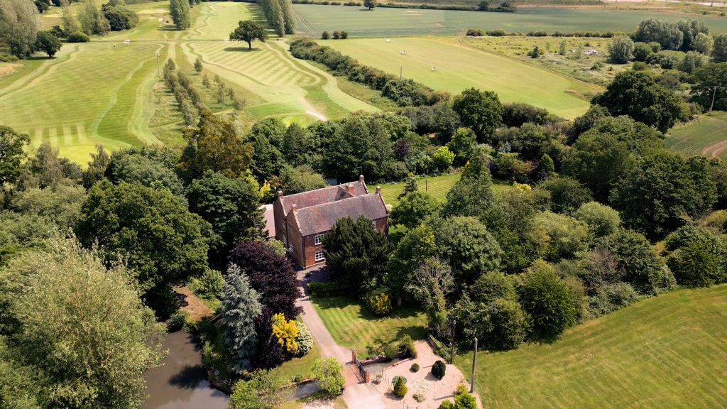 Property photo 1 of 75