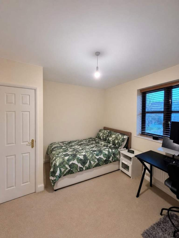 Property photo 3 of 4