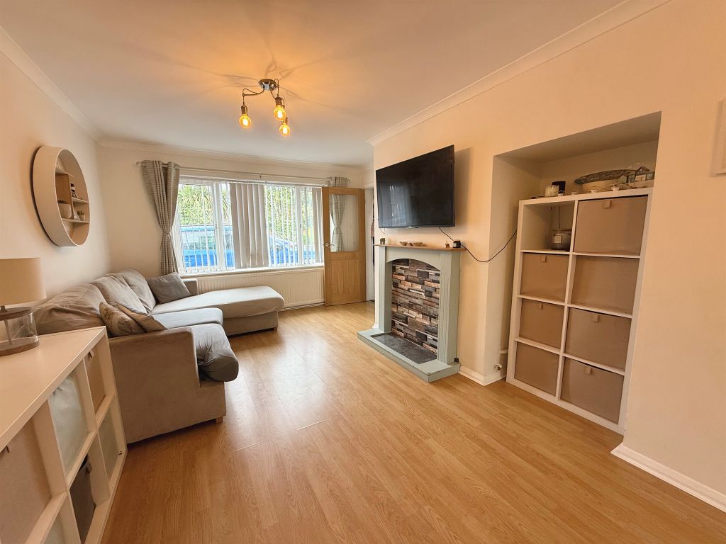 Property photo 3 of 14