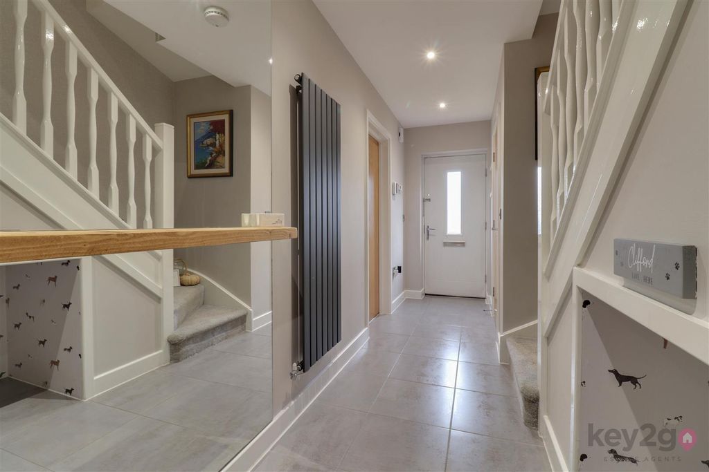 Property photo 3 of 29 Img_2878-Img_2880.Jpg