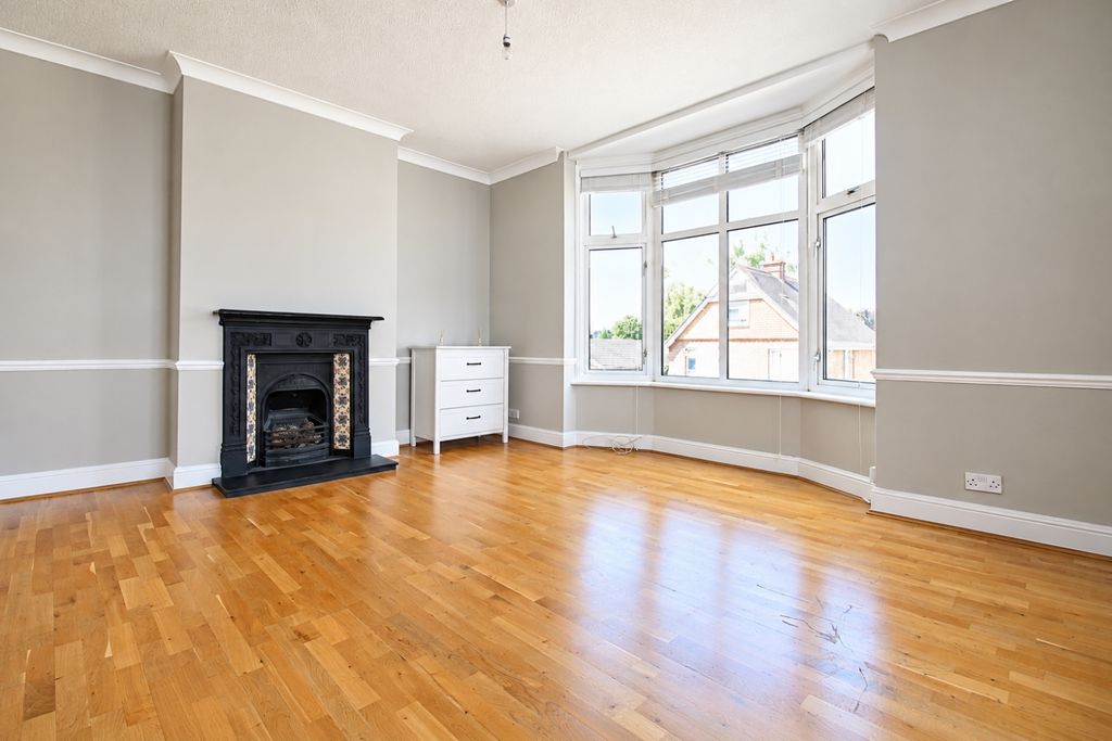Property photo 3 of 10 3