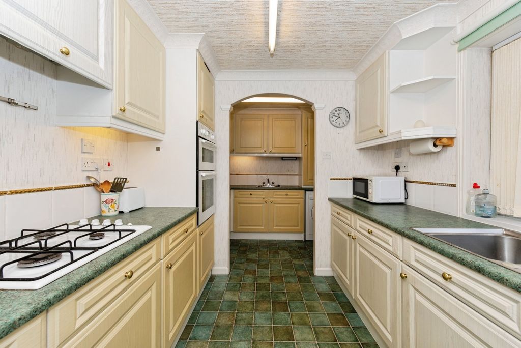 Property photo 3 of 20 Pbox-Img.Jpg