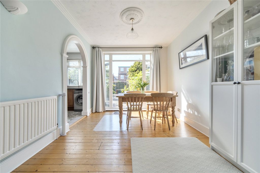 Property photo 3 of 19 Picture No. 39