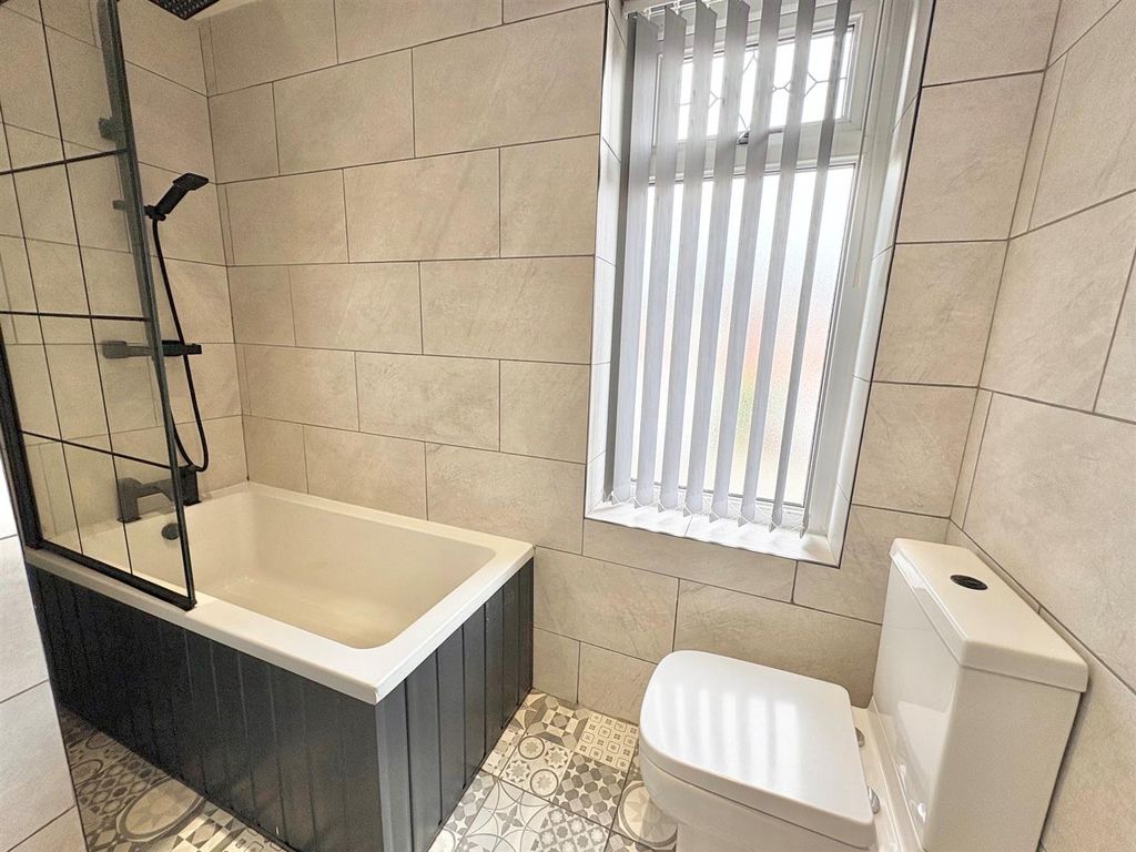 Property photo 2 of 13 Bath.Jpg