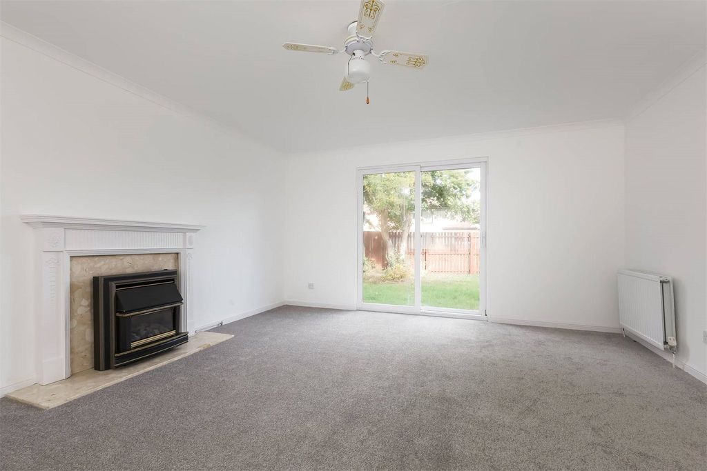 Property photo 3 of 20 Picture No. 04