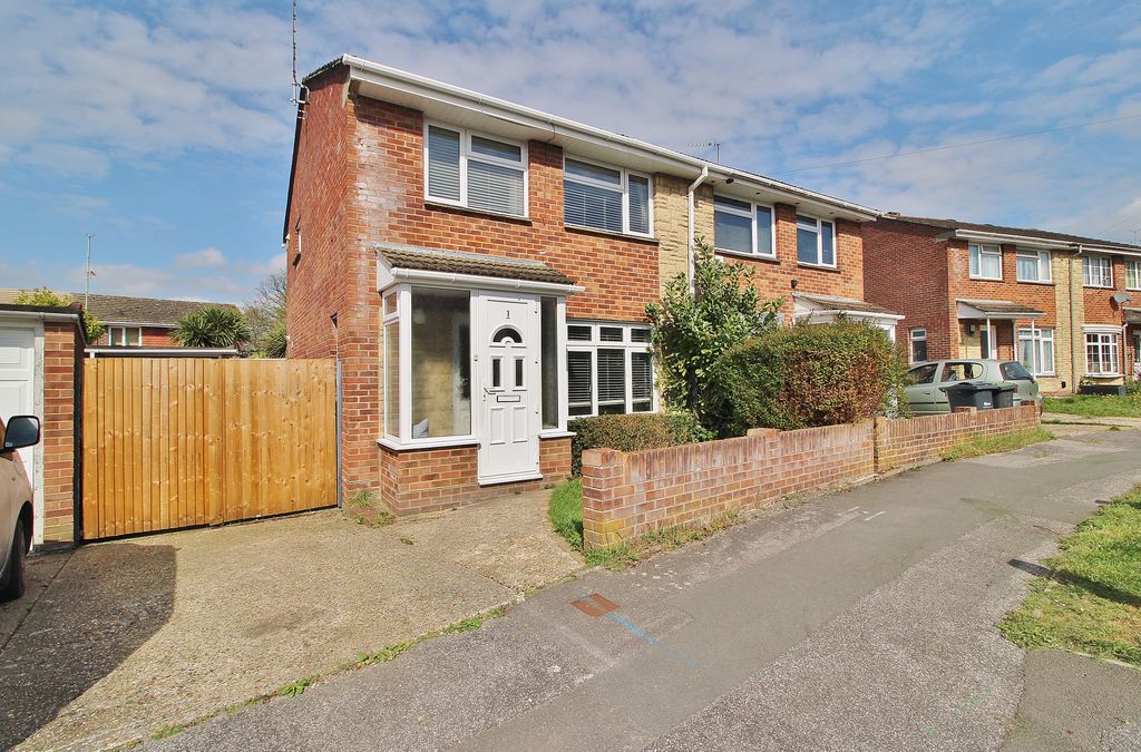 Property photo 1 of 16