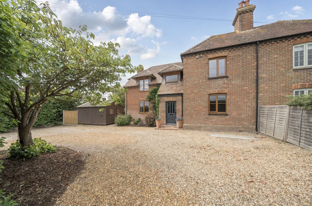 Property photo 2 of 23