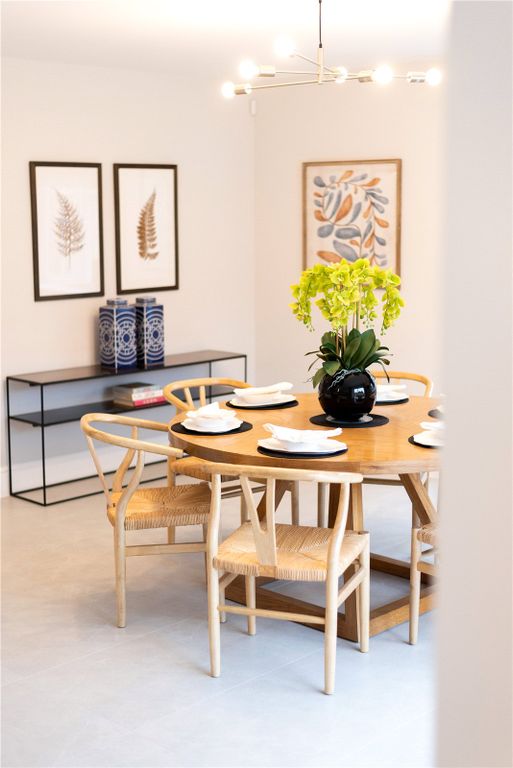 Property photo 2 of 10 Dining