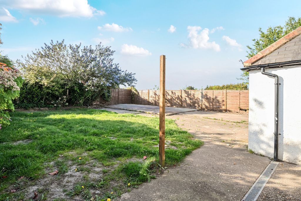 Property photo 3 of 12 1-69F1Ef28797Eb-1...